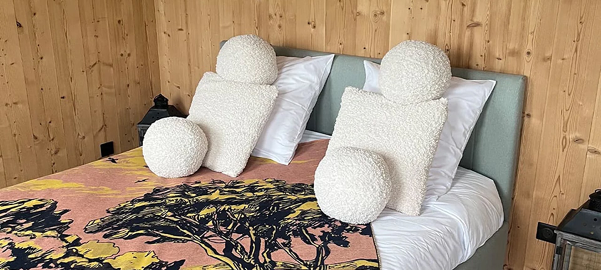 La Cabane de l'Amour est réservée exclusivement aux mariés - Grange aux Camélias